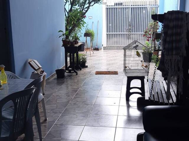 Casa para Venda em São José dos Campos - 3