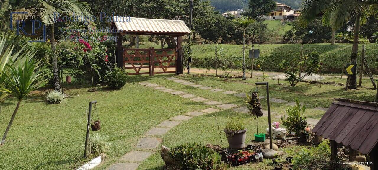 Chácara à venda com 2 quartos, 180m² - Foto 1